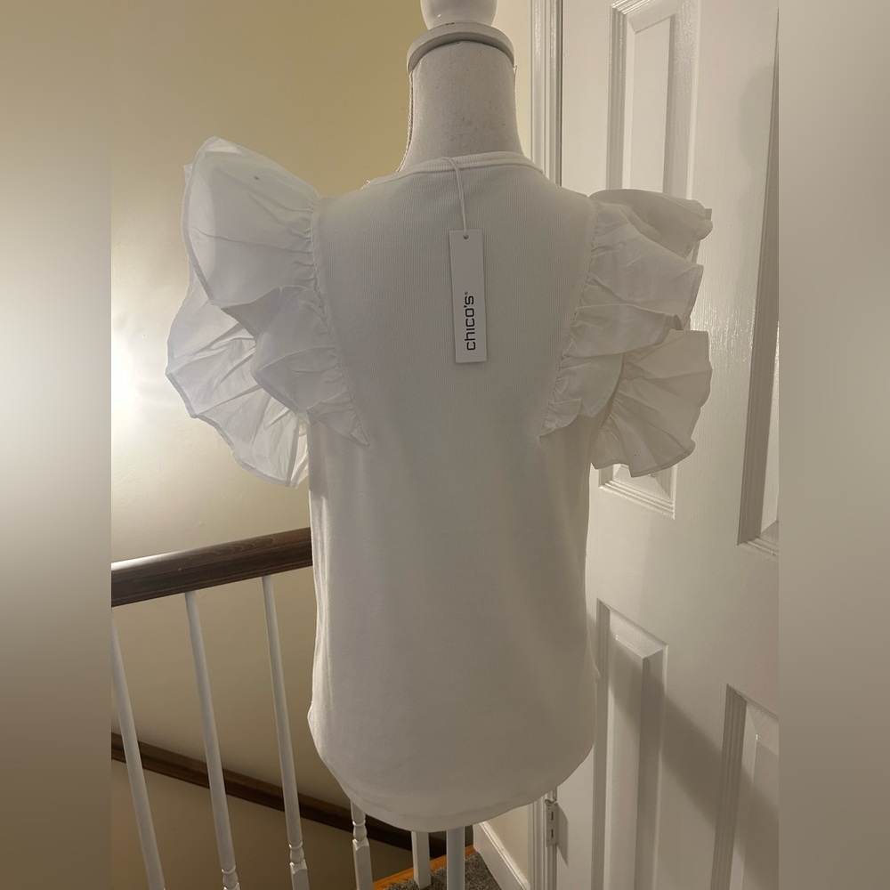 DONATED: Chico’s Flutter Cap Sleeve Top NWT! - Picture 4 of 12